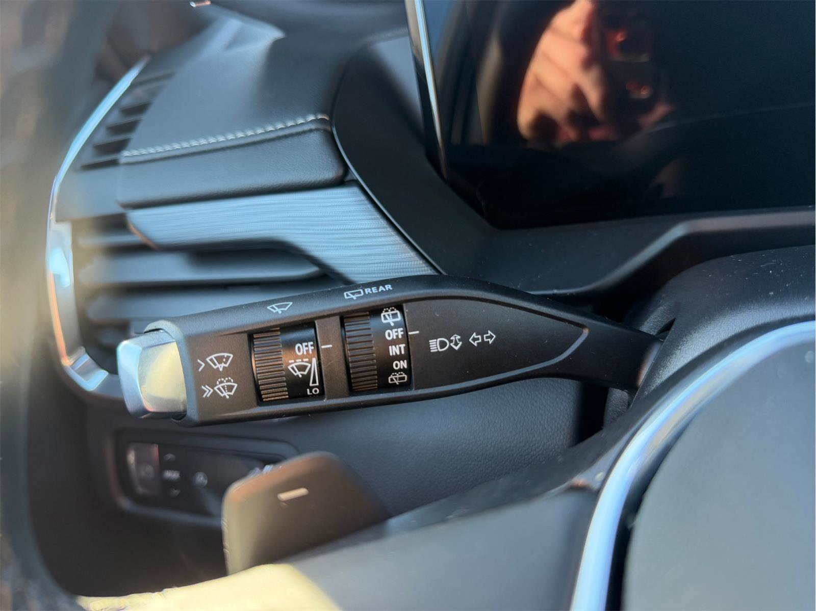 New 2026 GMC Acadia Elevation image 30