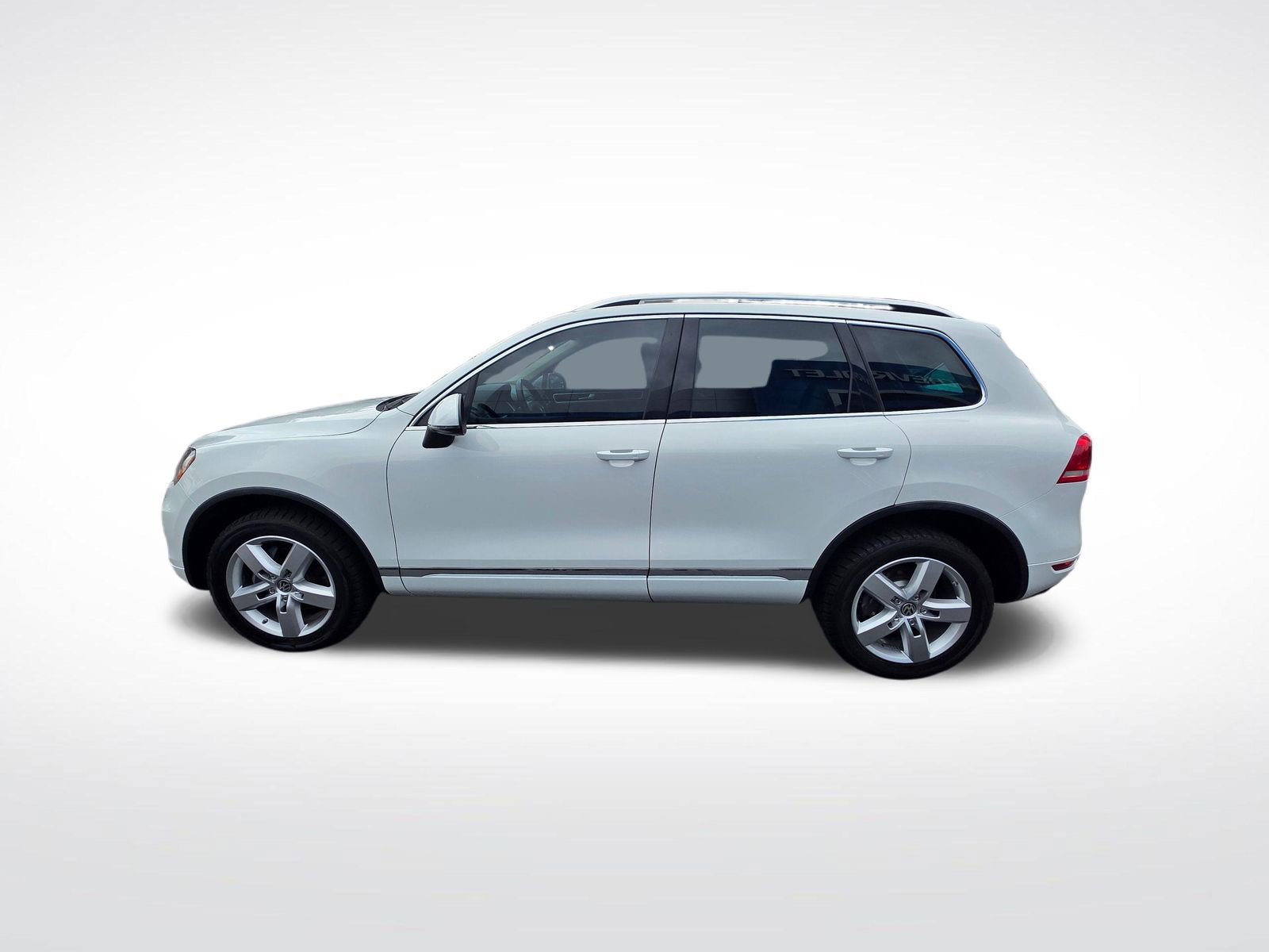 Used 2014 Volkswagen Touareg TDI AWD/4WD image 9