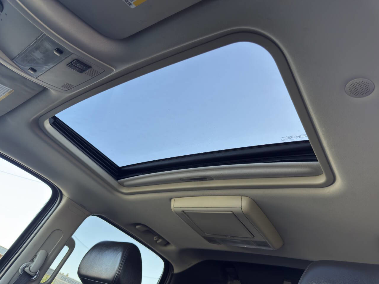 Used 2008 Chevrolet Avalanche LT AWD/4WD image 22