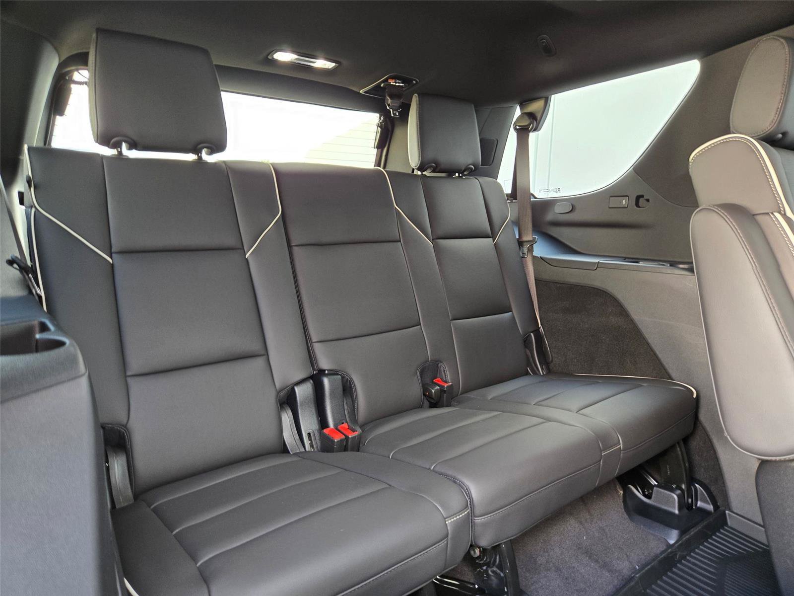 New 2026 Cadillac Escalade Sport w/ Touring Package AWD/4WD image 32