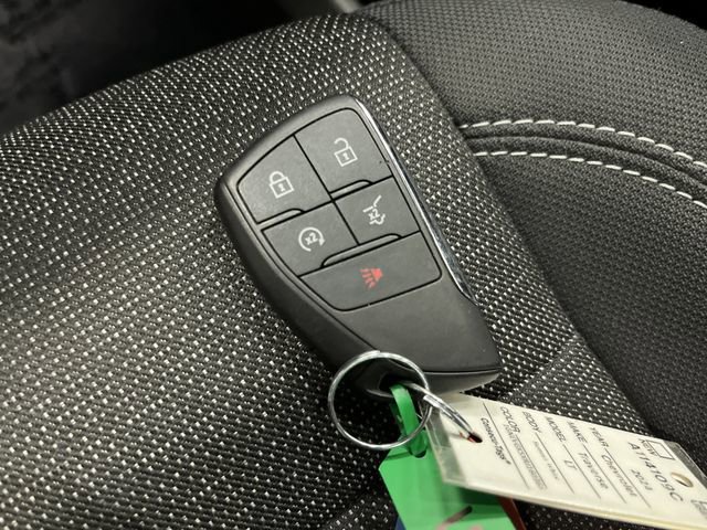 Used 2024 Chevrolet Traverse LT w/ Midnight/Sport Edition image 29