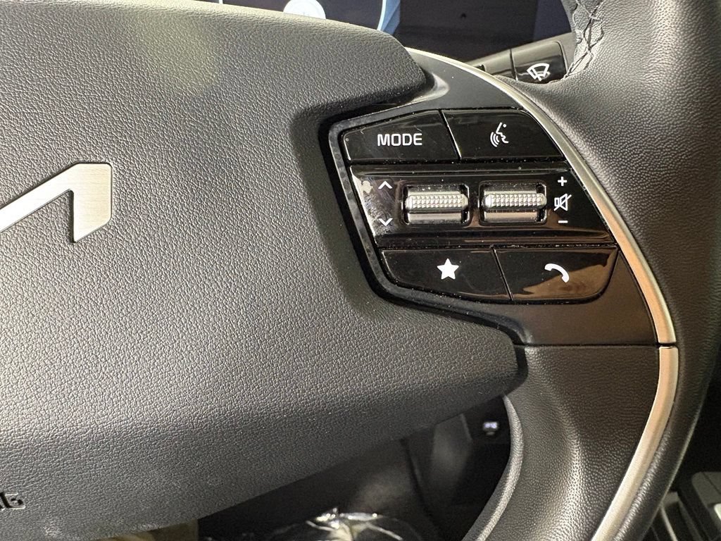 Used 2023 Kia EV6 Wind w/ Wind Technology Package AWD/4WD image 25