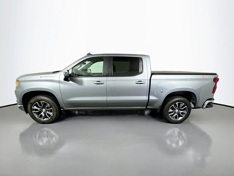 Used 2023 Chevrolet Silverado 1500 LT AWD/4WD image 4