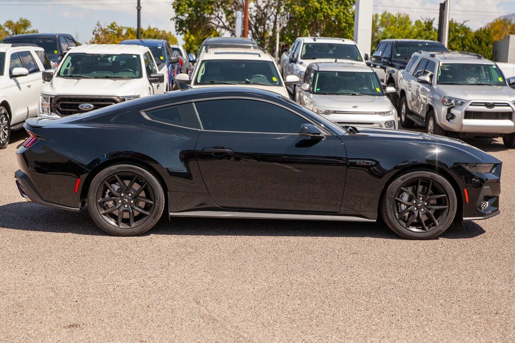 Used 2024 Ford Mustang GT Premium image 4