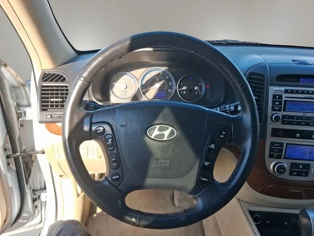 Used 2007 Hyundai Santa Fe Limited FWD image 18