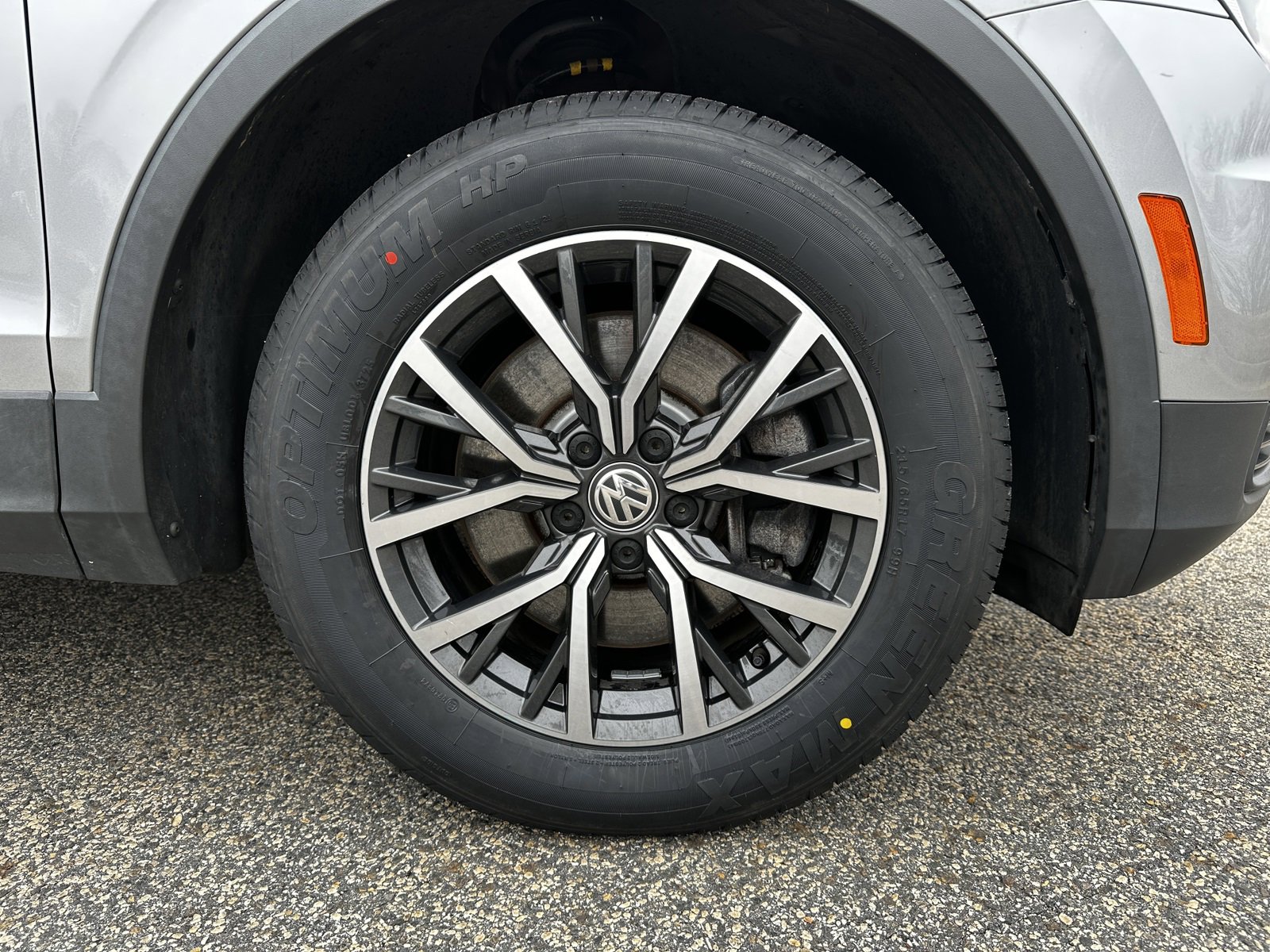 Used 2021 Volkswagen Tiguan S image 12