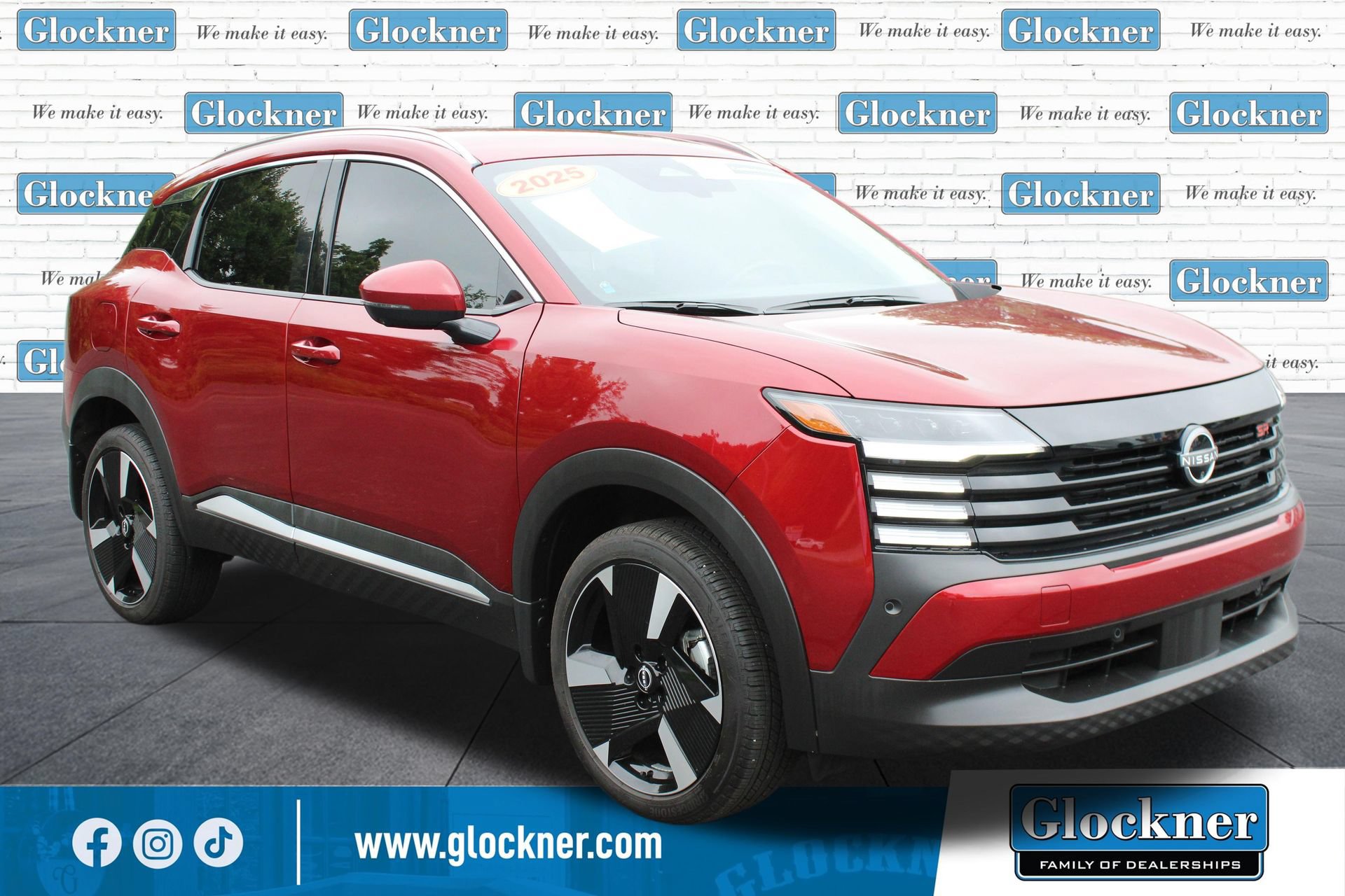 Used 2025 Nissan Kicks SR FWD image 3