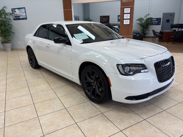 Used 2021 Chrysler 300 Touring w/ Sport Appearance Package RWD image 1