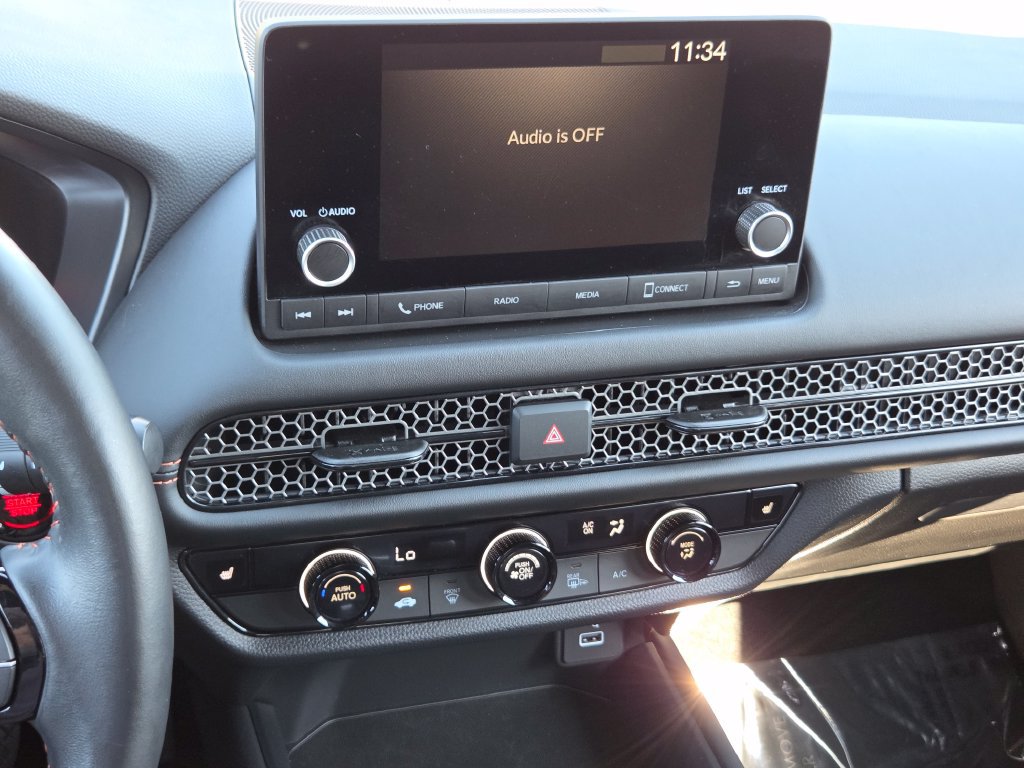 Certified 2025 Honda HR-V Sport image 34