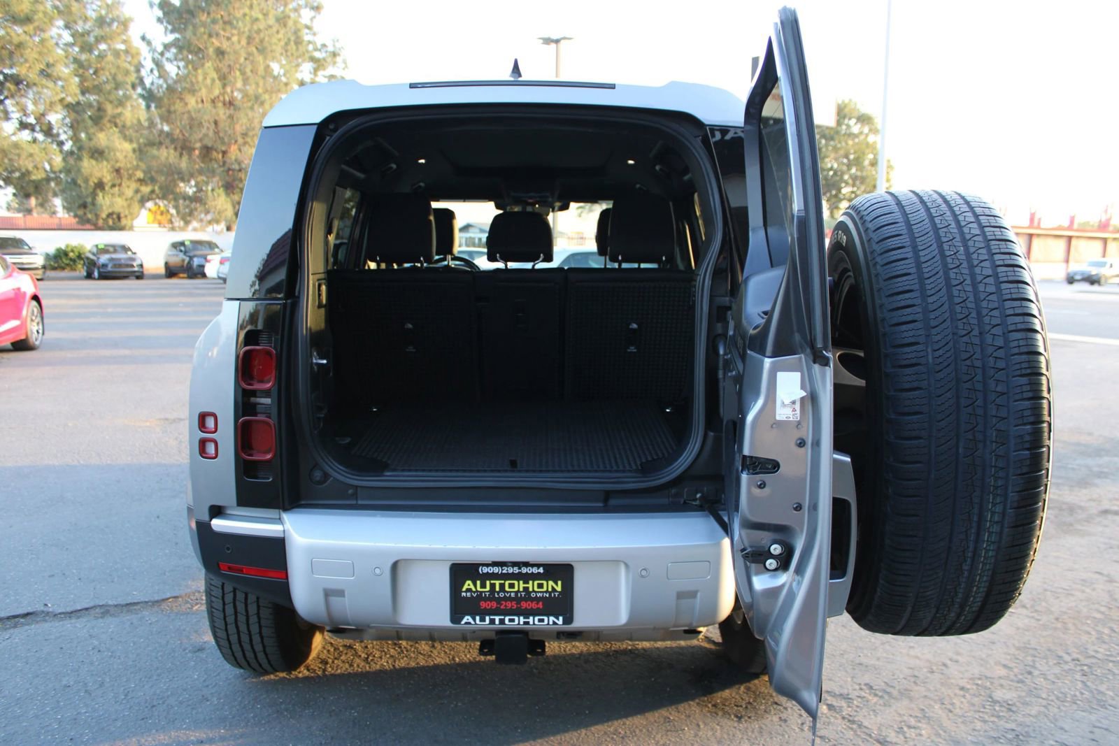 Used 2024 Land Rover Defender 110 S AWD/4WD image 8