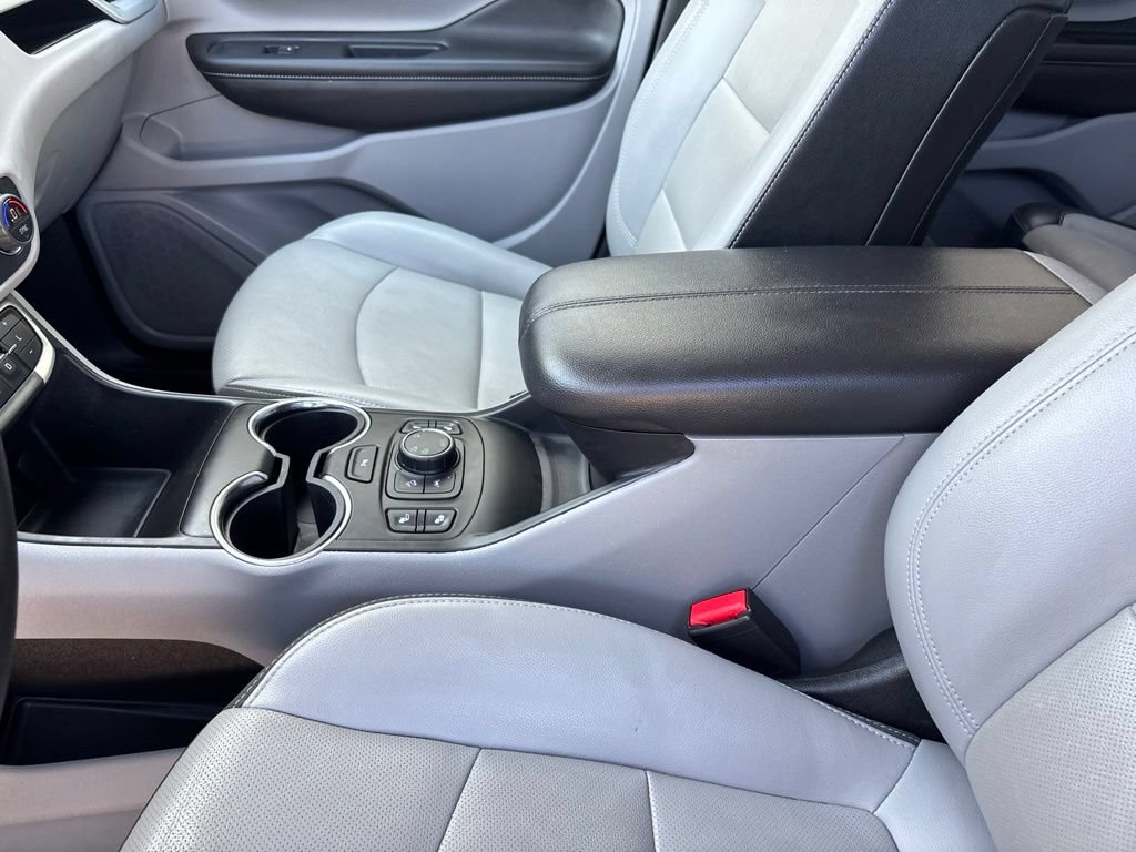 Used 2023 GMC Terrain SLT w/ Tech Package AWD/4WD image 24