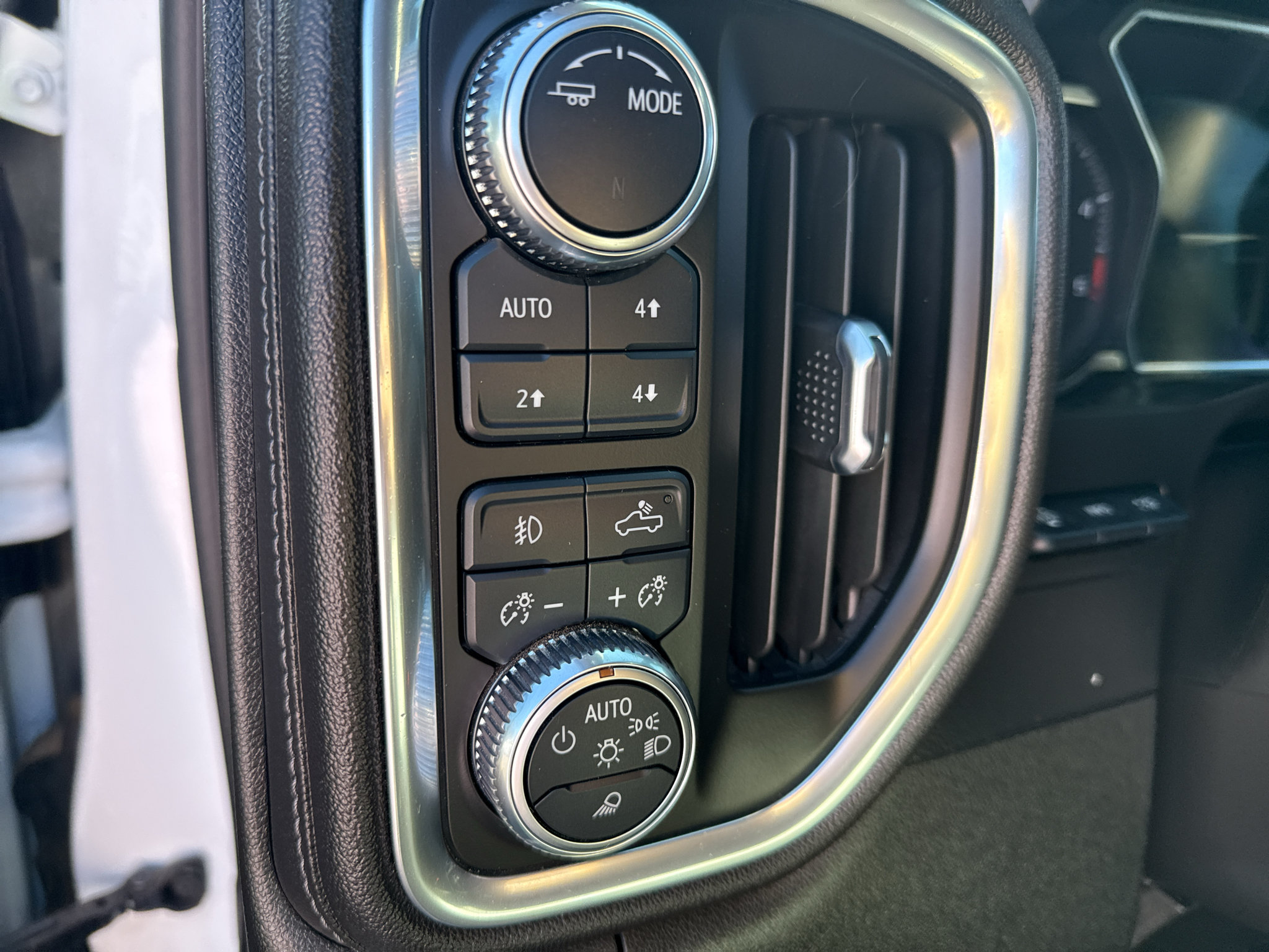 Used 2022 GMC Sierra 2500 Denali w/ Denali Ultimate Package AWD/4WD image 10