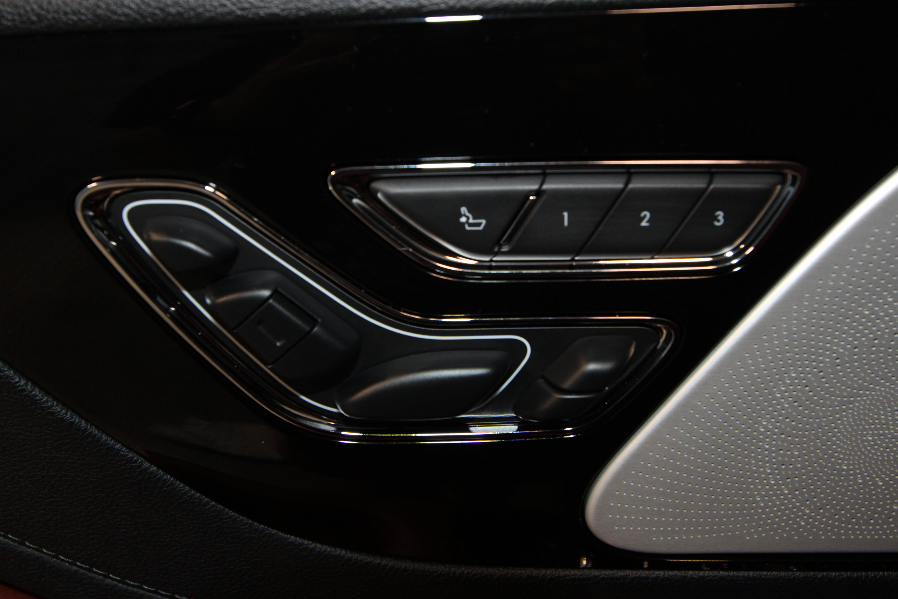 New 2026 Lincoln Aviator Reserve AWD/4WD image 7