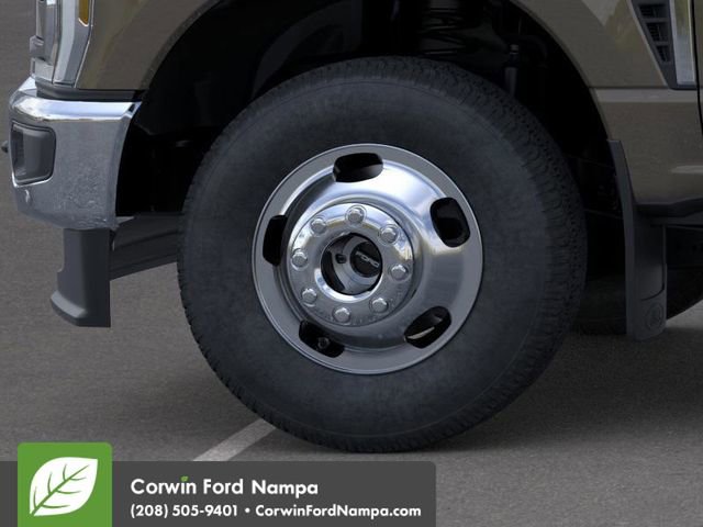 New 2026 Ford F350 King Ranch w/ Chrome Package image 19