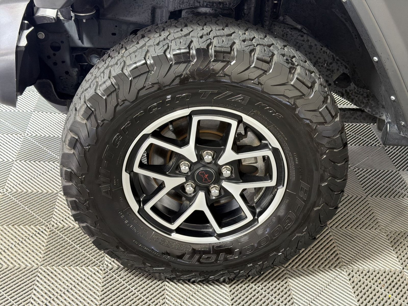 Used 2024 Jeep Wrangler Unlimited Rubicon w/ Safety Group AWD/4WD image 12