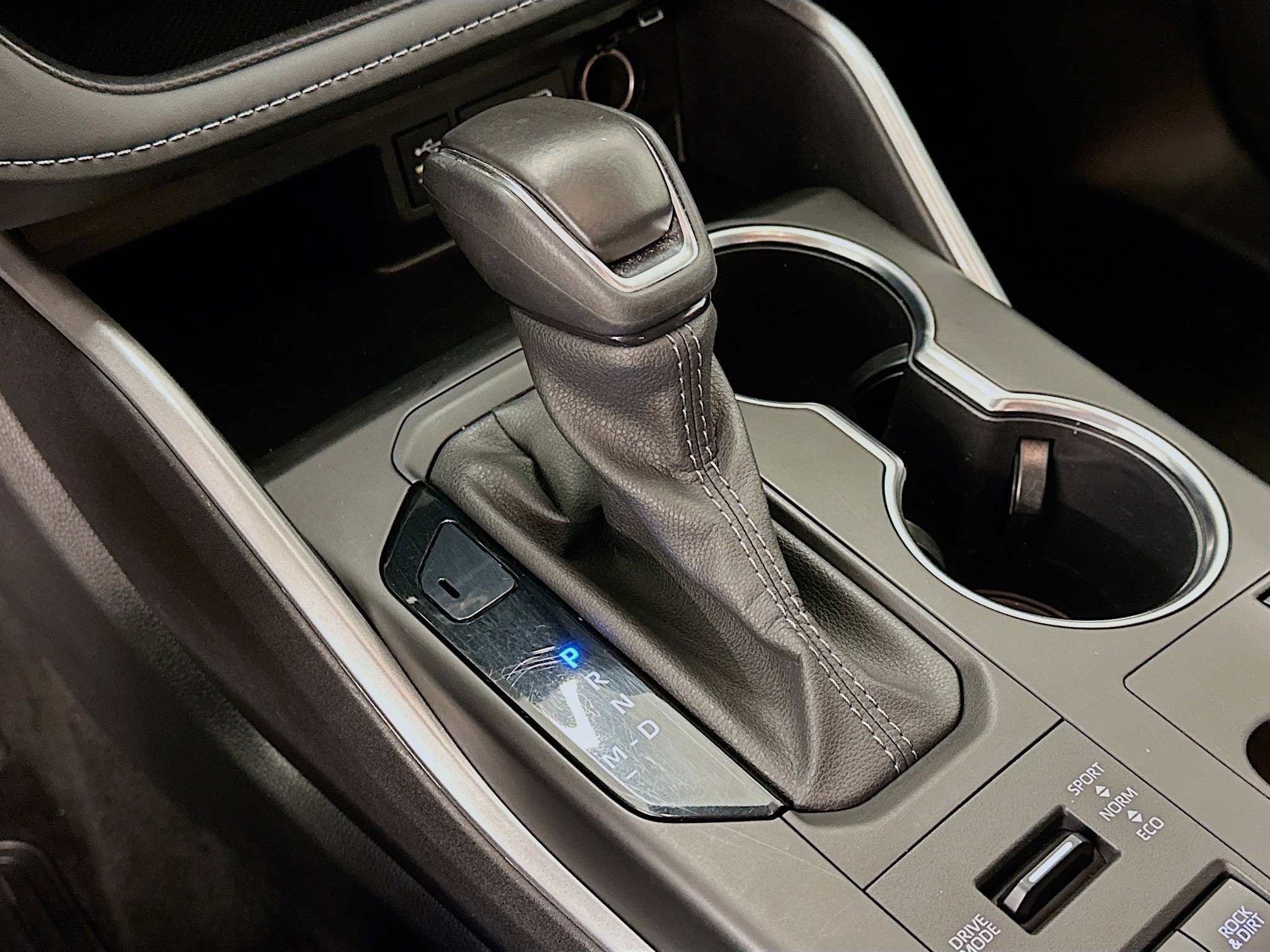 Used 2024 Toyota Highlander LE image 25