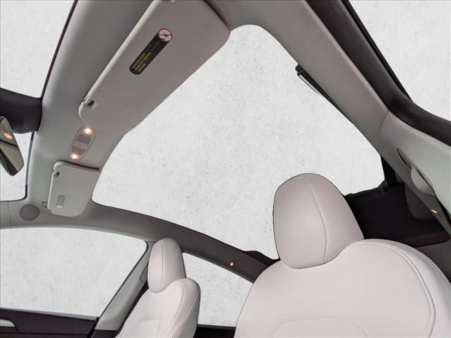 Used 2023 Tesla Model Y Long Range image 15