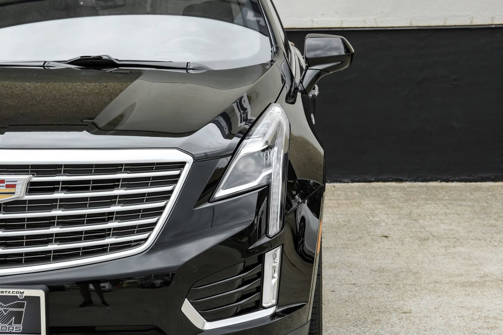 Used 2017 Cadillac XT5 Platinum AWD/4WD image 62