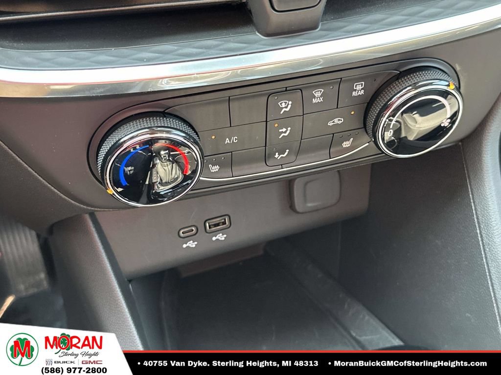Certified 2024 Buick Encore GX Preferred w/ Comfort Package AWD/4WD image 27