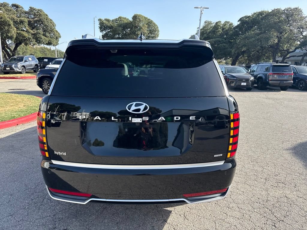 Used 2026 Hyundai Palisade Calligraphy AWD/4WD image 4