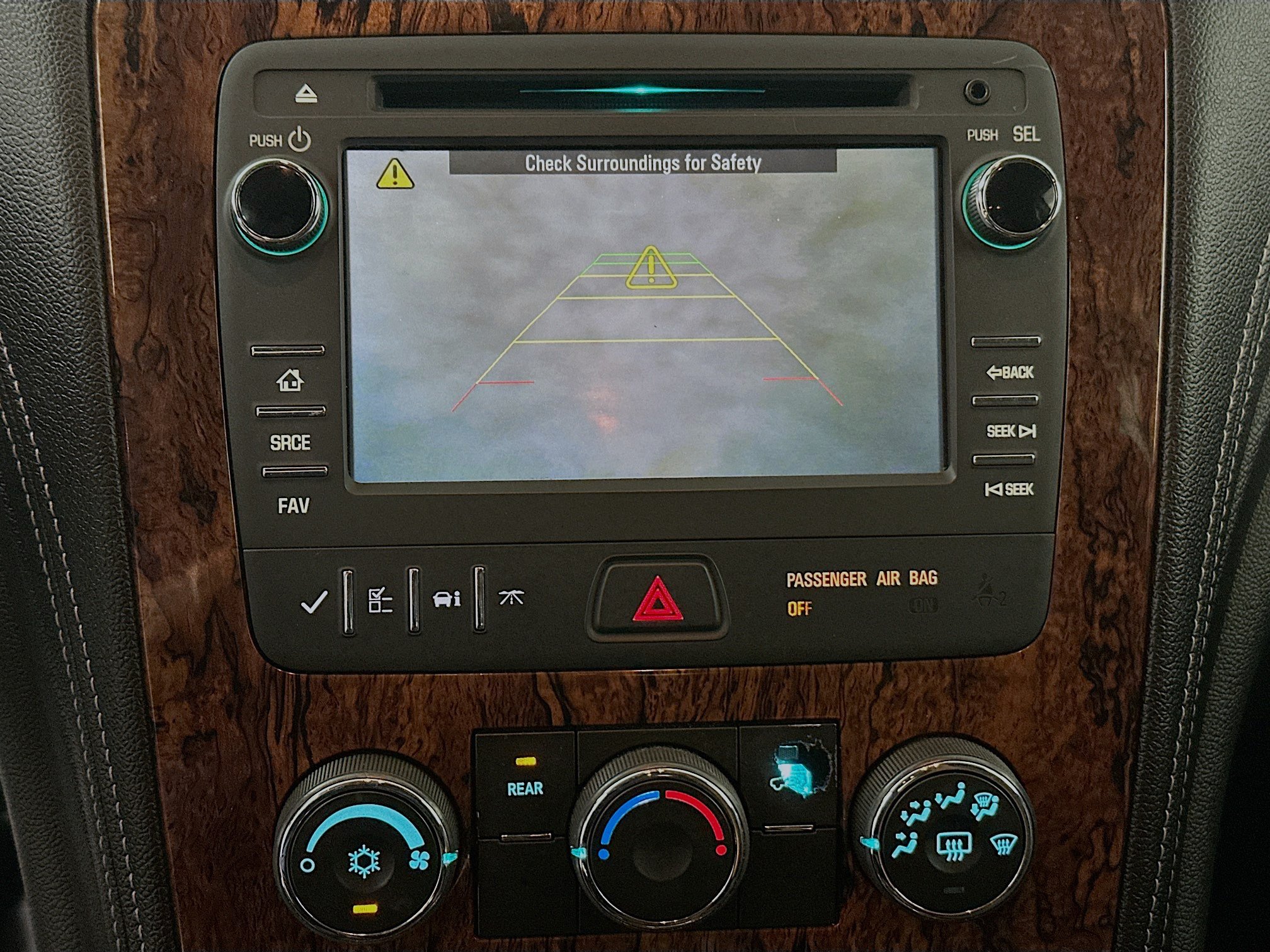 Used 2013 Chevrolet Traverse LT FWD image 24