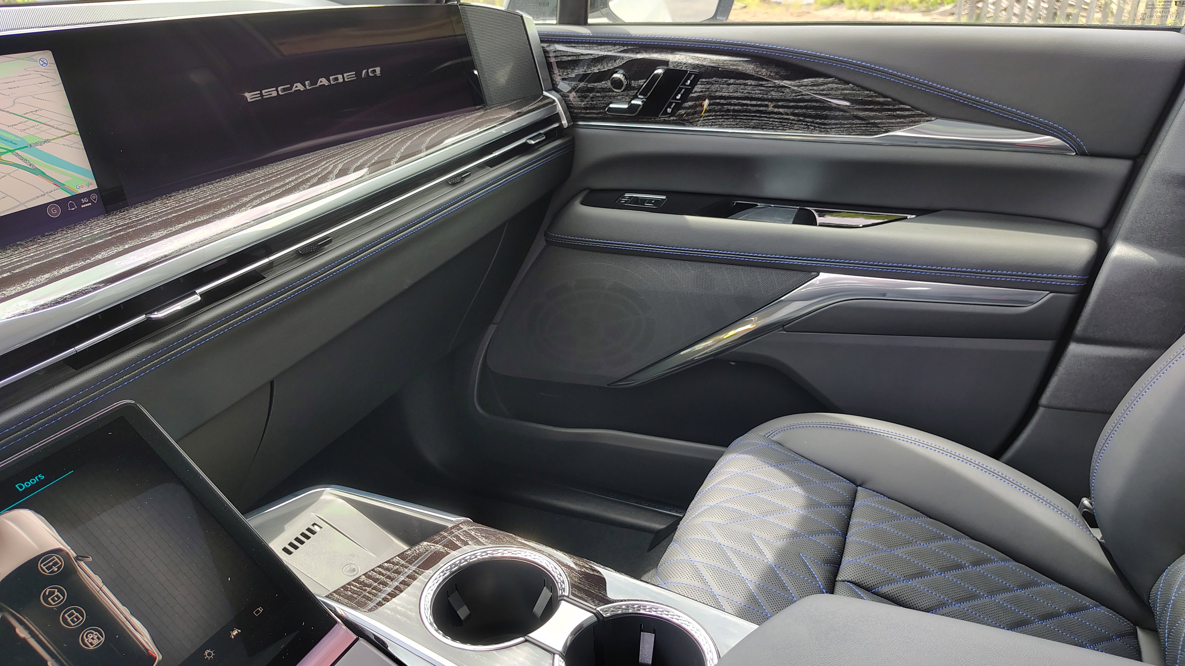 New 2025 Cadillac Escalade IQ Luxury 1 image 30