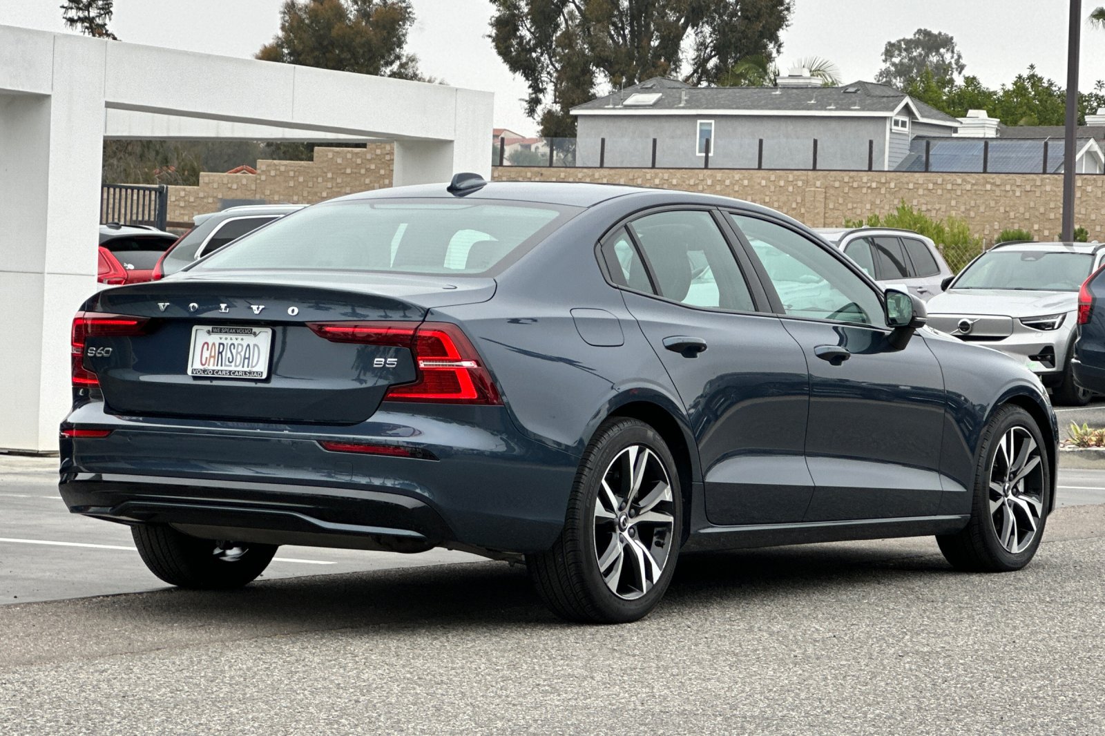 Certified 2025 Volvo S60 B5 Core FWD image 4