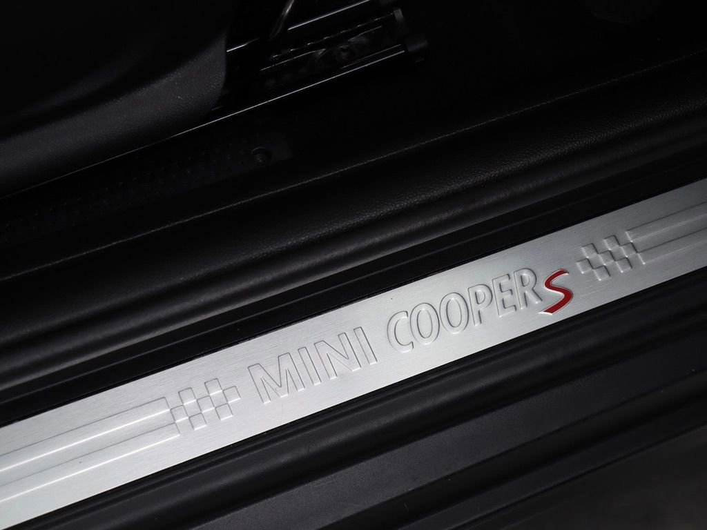 Used 2021 MINI Cooper S image 34