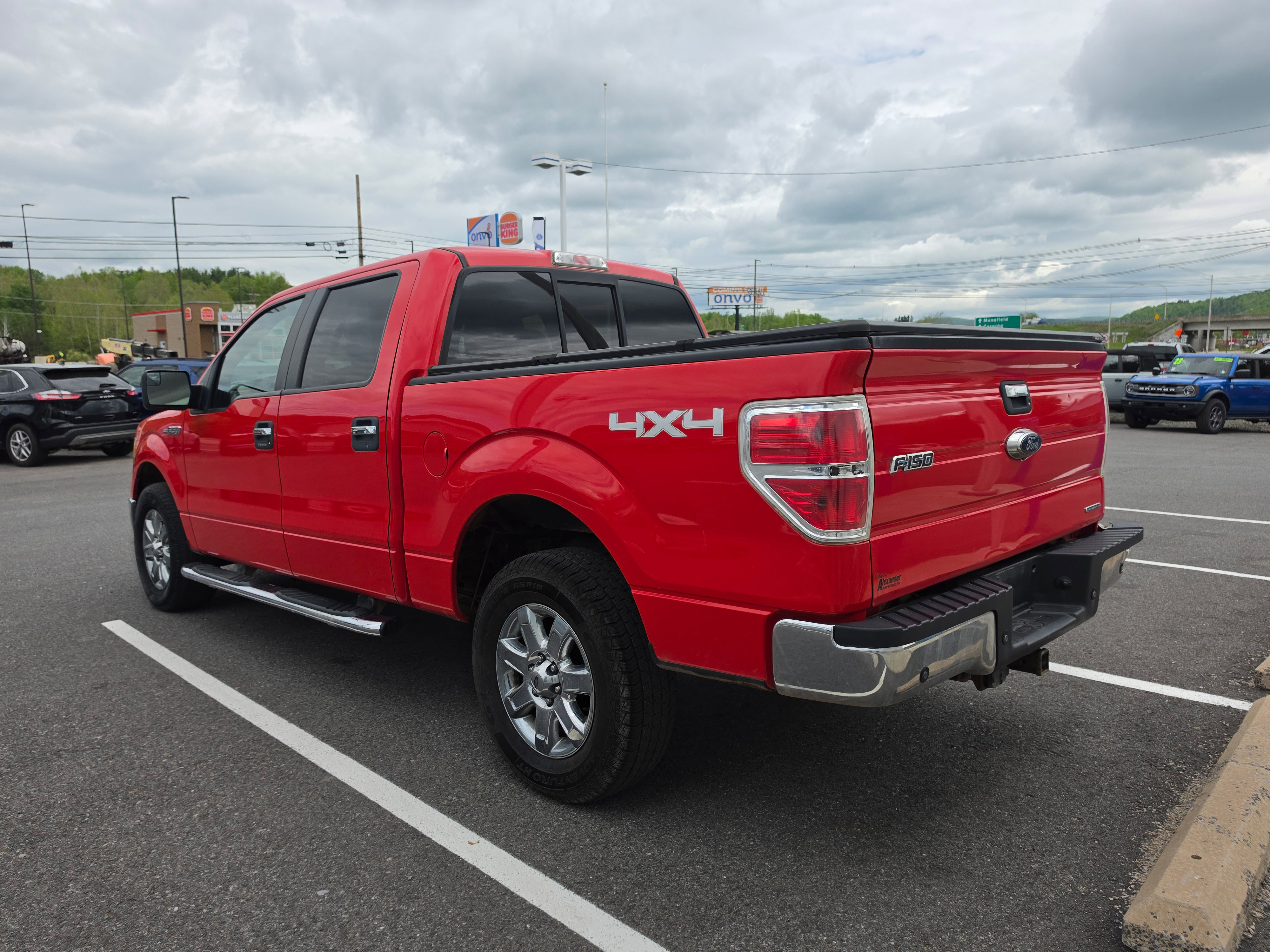 Used 2014 Ford F150 XLT w/ Equipment Group 302A Luxury AWD/4WD image 6