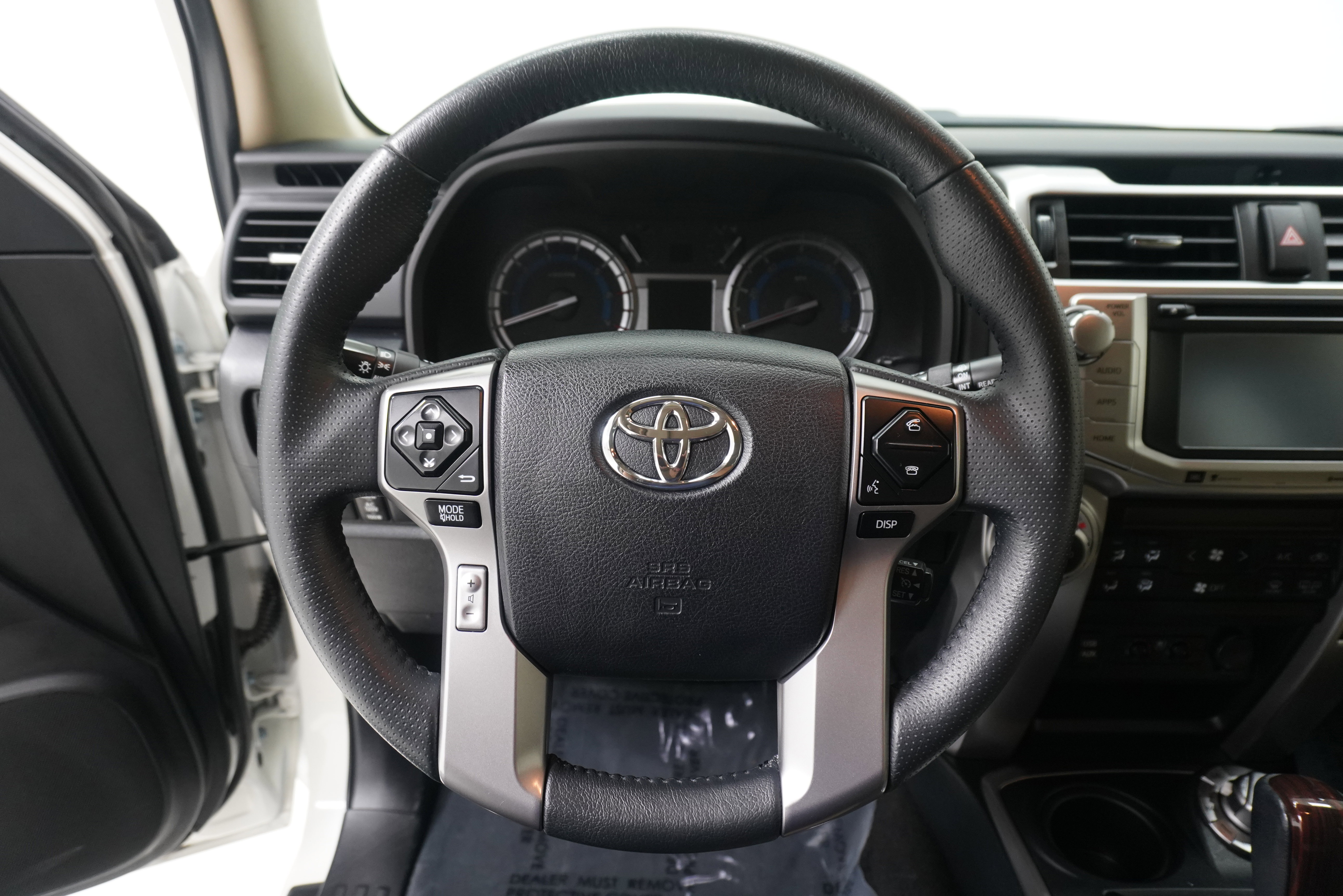 Used 2019 Toyota 4Runner Limited AWD/4WD image 18