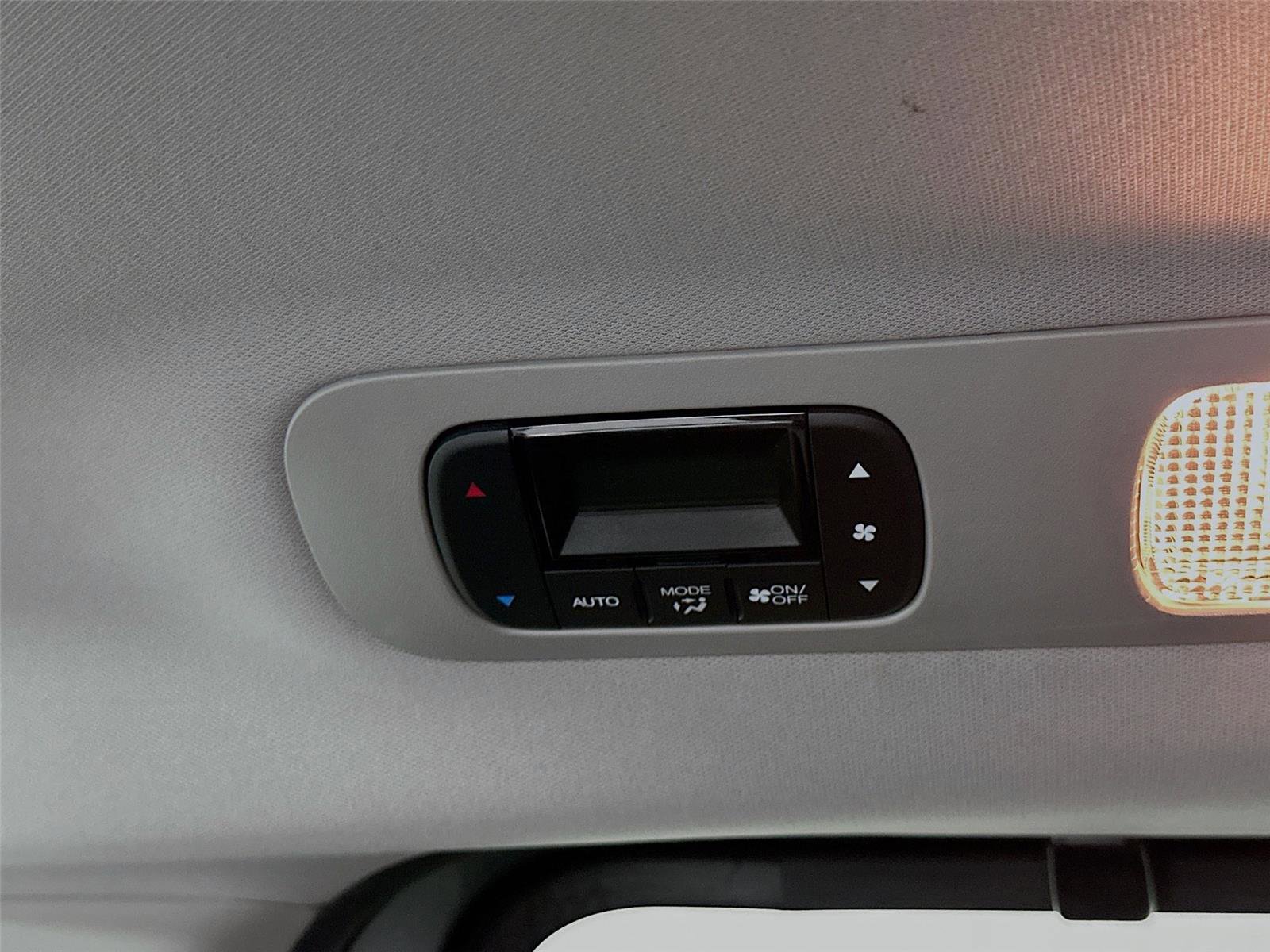 Certified 2022 Honda Odyssey Touring image 34