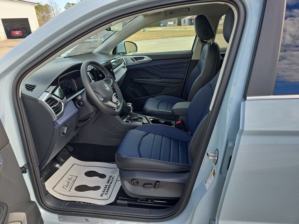 New 2026 Volkswagen Taos SEL AWD/4WD image 12