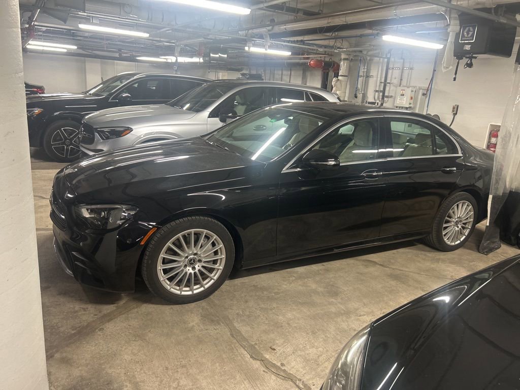 Used 2022 Mercedes-Benz E 350 Sedan image 3