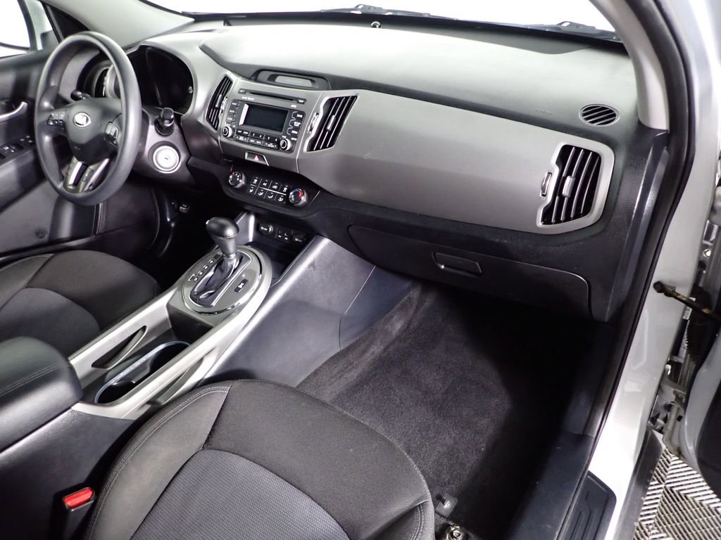Used 2014 Kia Sportage LX image 32