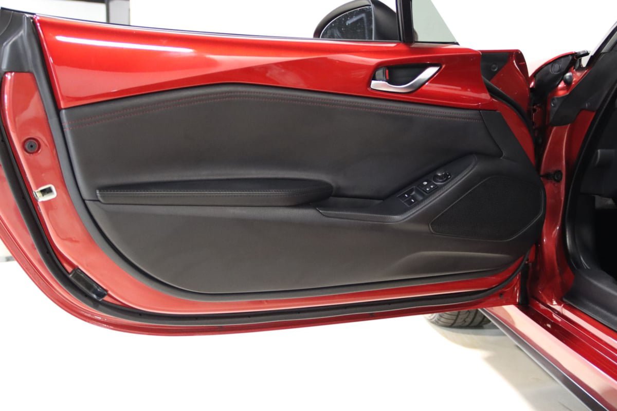 Used 2016 MAZDA MX-5 Miata Grand Touring RWD image 50