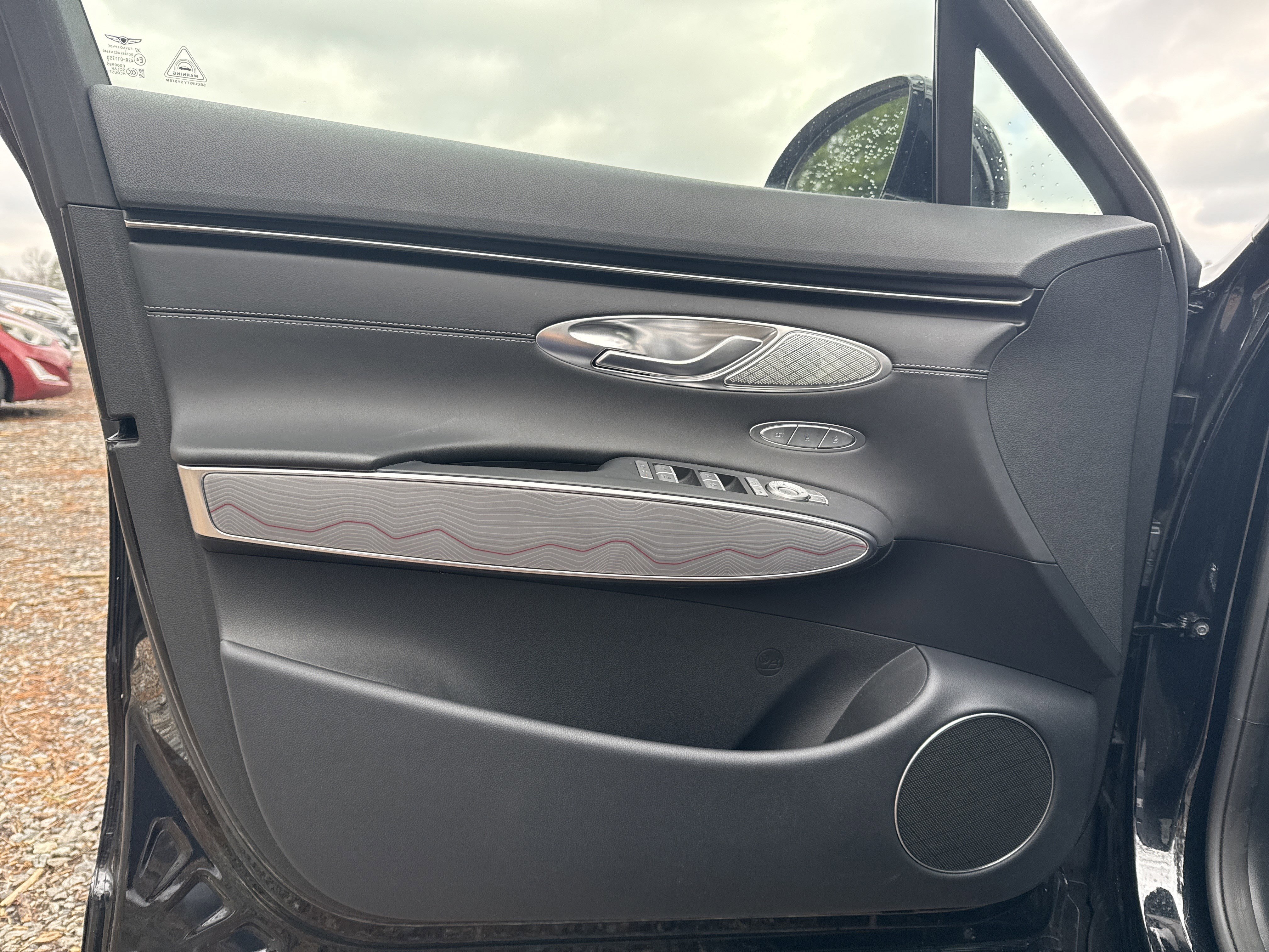 Used 2025 Genesis GV70 2.5T w/ Advanced Package image 21