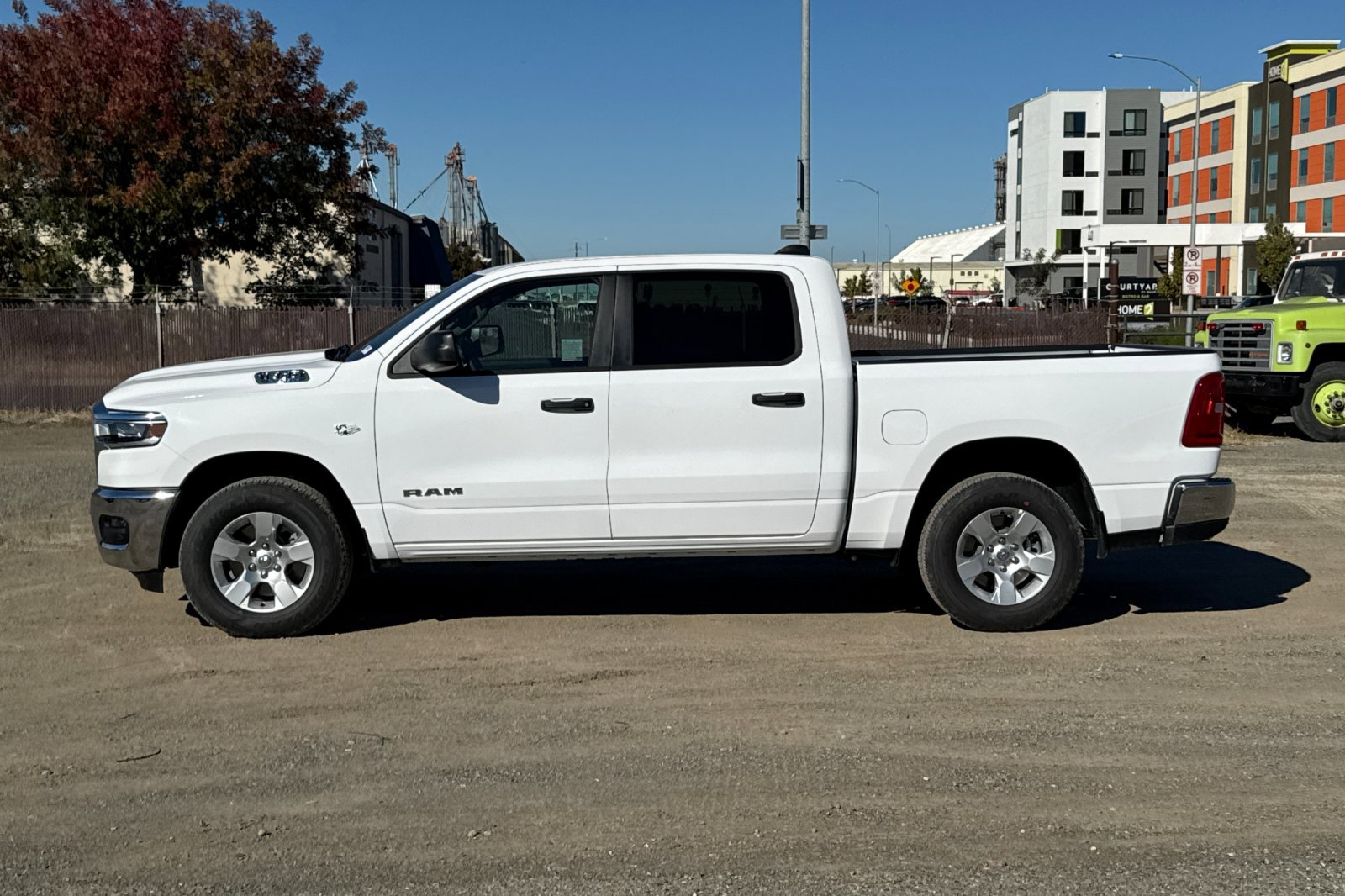 New 2026 RAM 1500 4x4 Crew Cab image 6