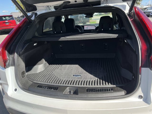 Certified 2025 Cadillac XT4 Premium Luxury AWD/4WD image 10