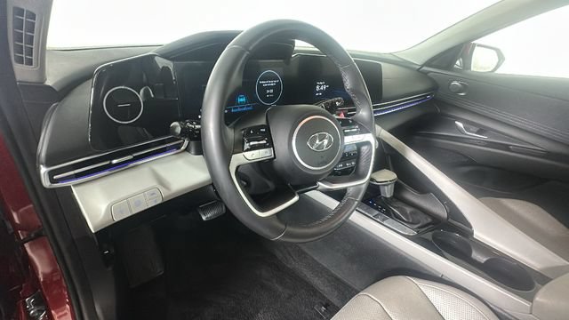 Certified 2023 Hyundai Elantra Limited FWD image 13
