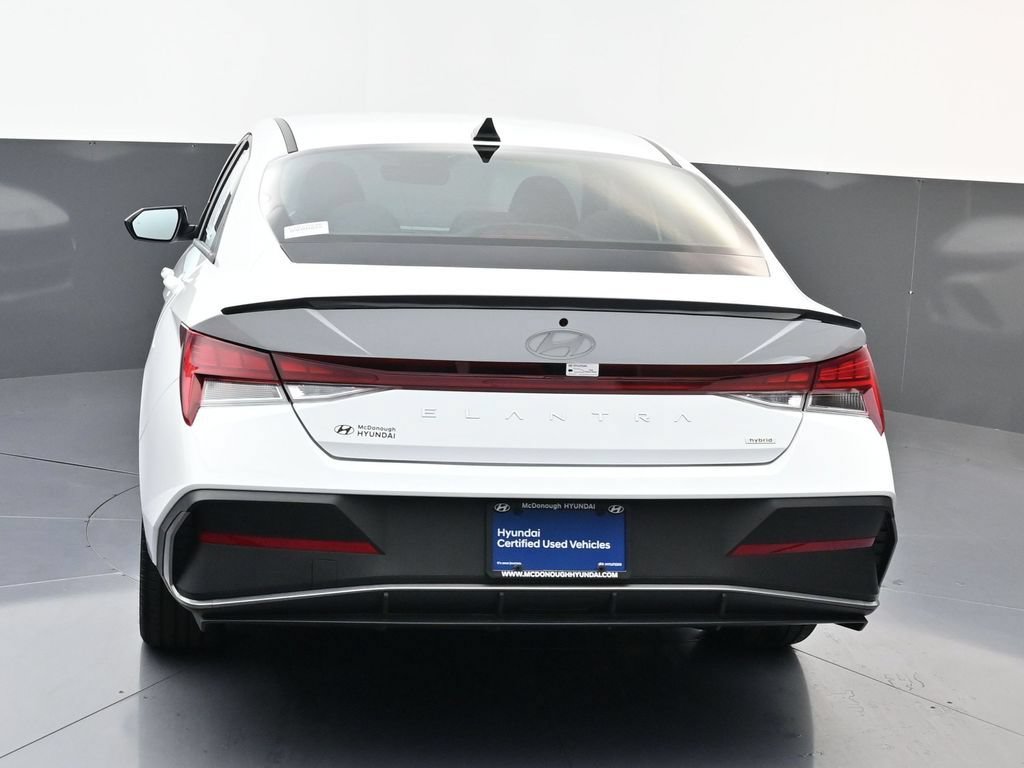 Certified 2025 Hyundai Elantra SEL FWD image 5