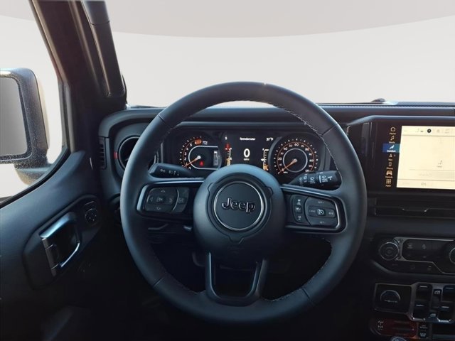 New 2026 Jeep Wrangler Unlimited Rubicon w/ Xtreme 35 Tire Package image 12