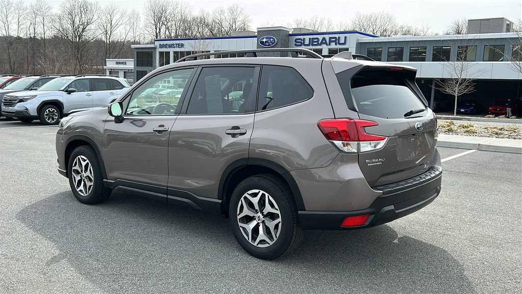 Certified 2023 Subaru Forester Premium image 6