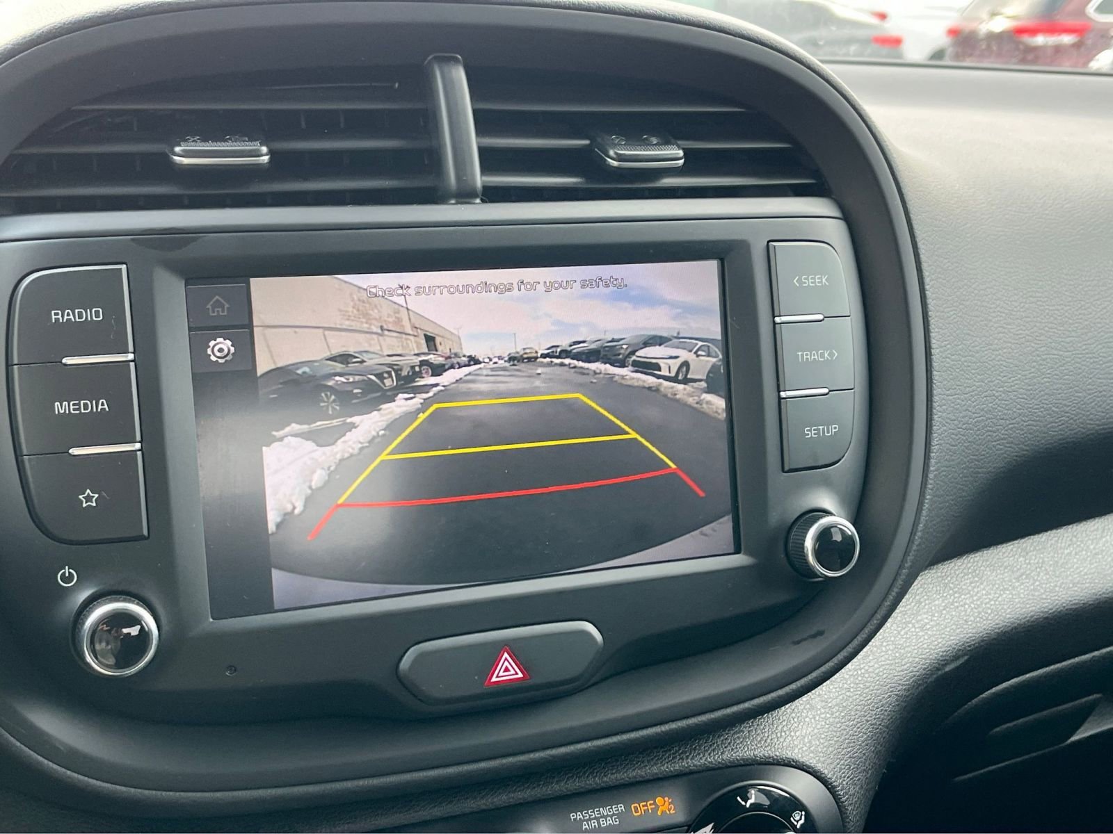 Used 2025 Kia Soul LX w/ LX Technology Package FWD image 22