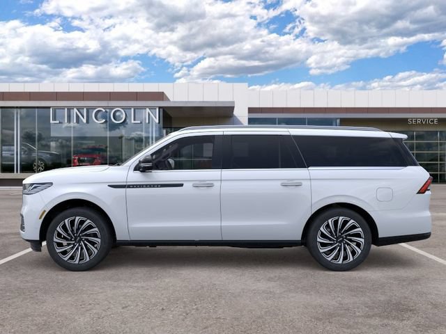 New 2026 Lincoln Navigator L Black Label AWD/4WD image 3