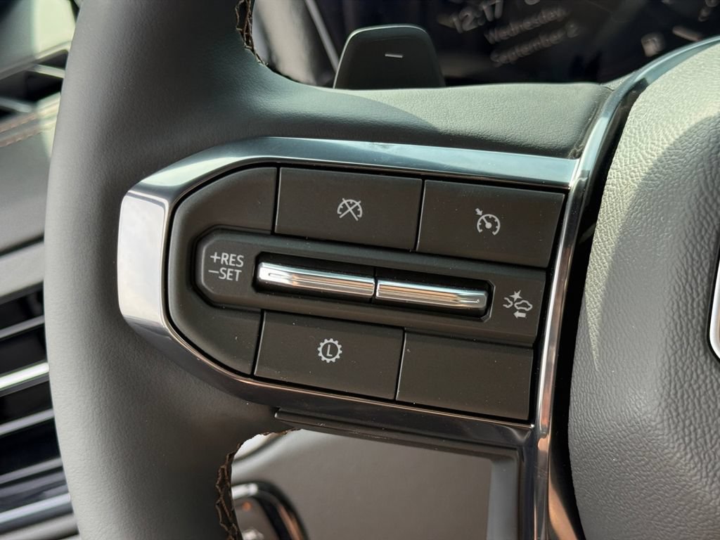 New 2026 GMC Yukon AT4 w/ AT4 Premium Package AWD/4WD image 15