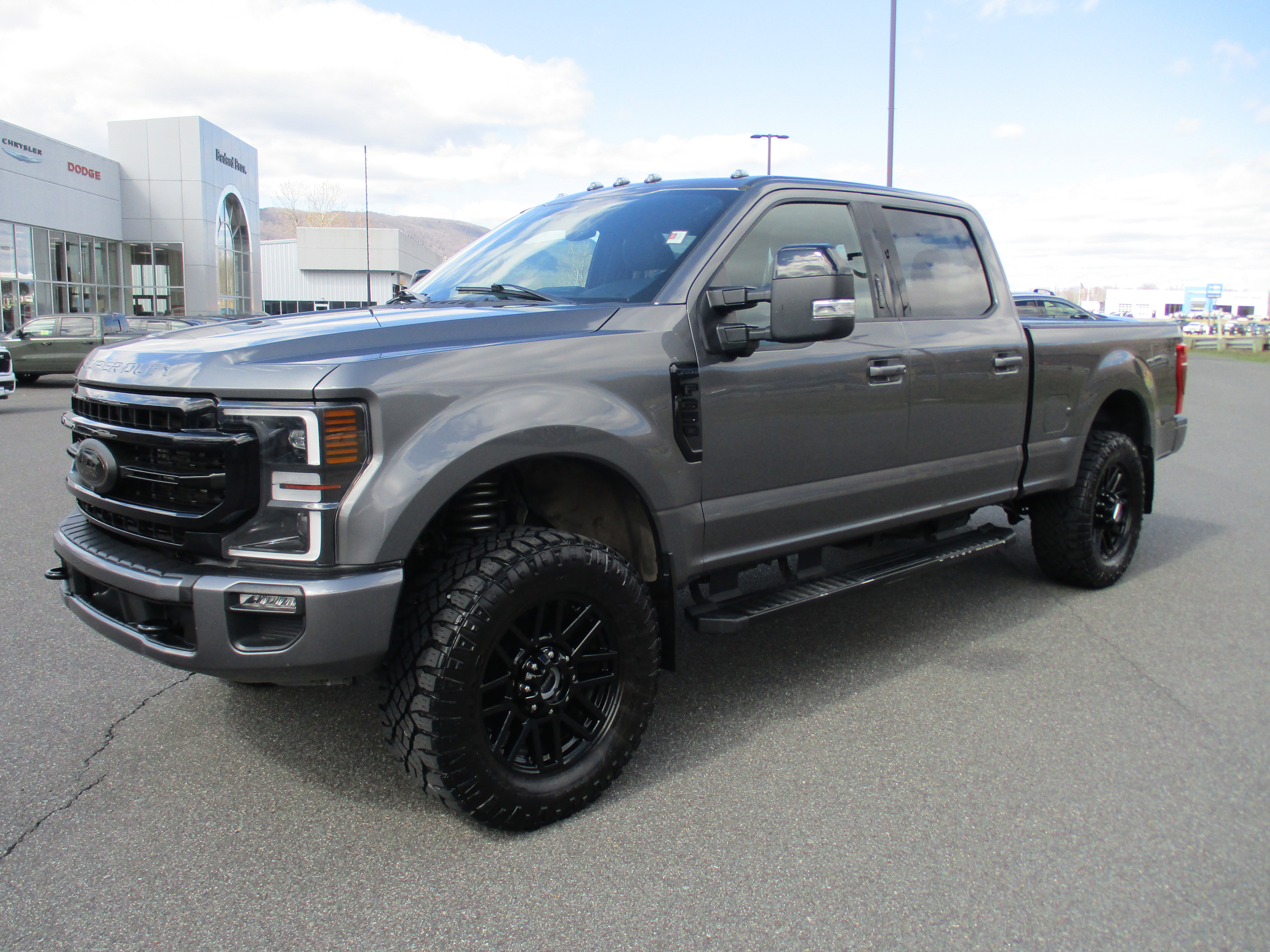 Used 2022 Ford F350 Lariat w/ Black Appearance Package image 1