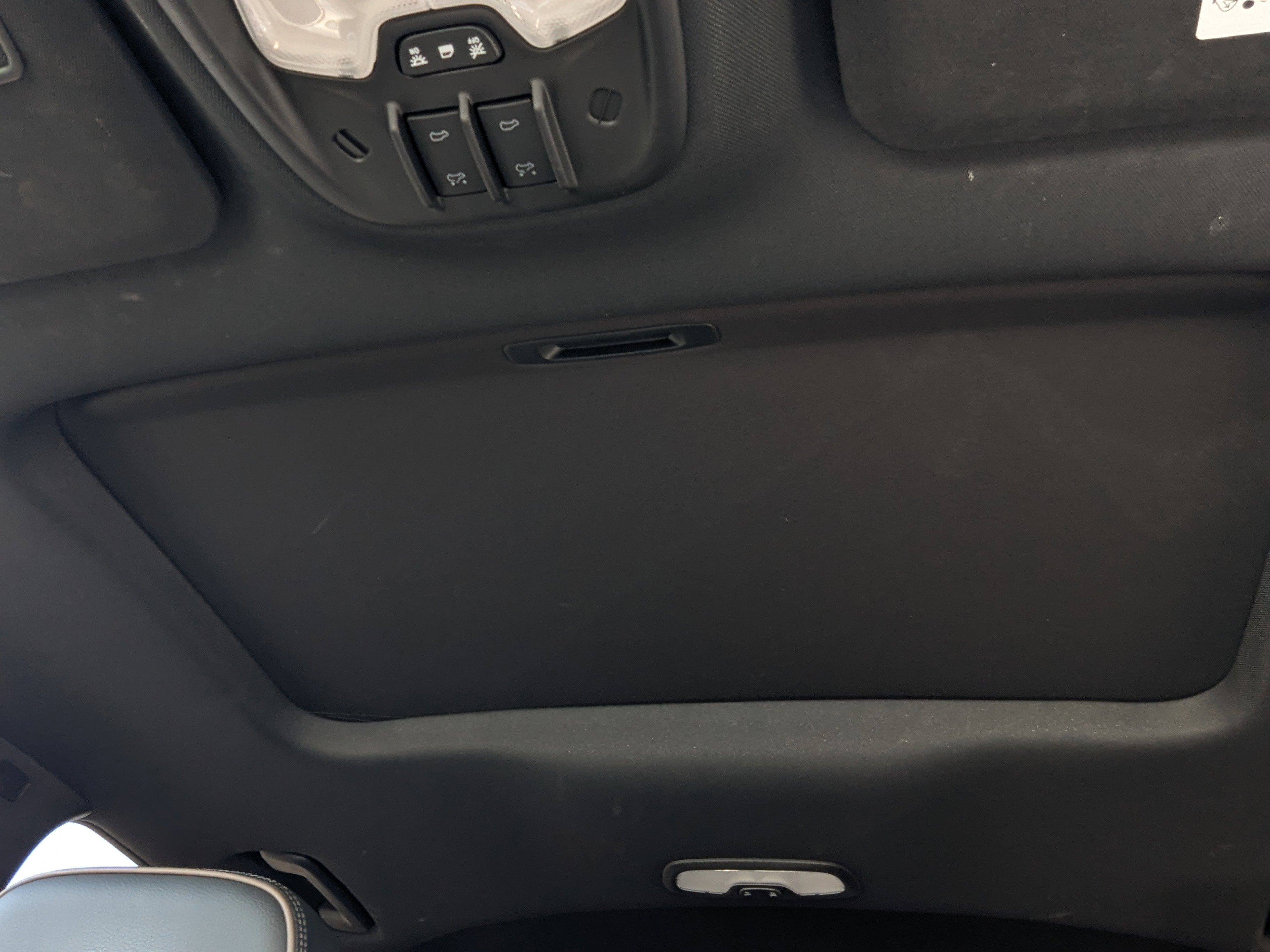 Used 2023 GMC Canyon Denali image 11