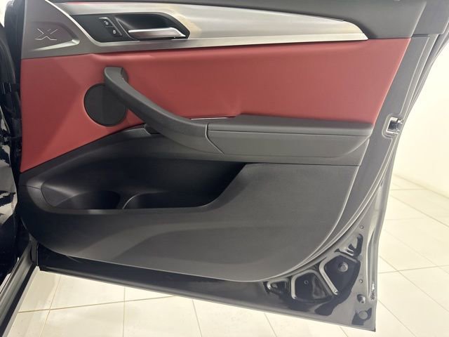 Certified 2023 BMW X4 xDrive30i w/ Convenience Package image 18