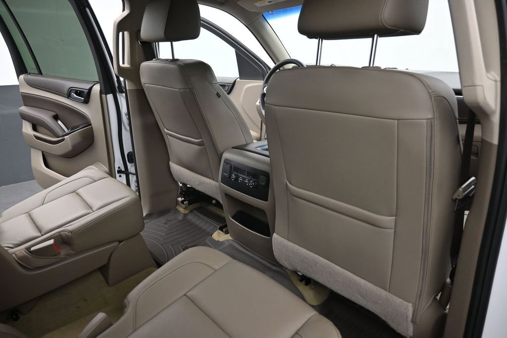 Used 2018 Chevrolet Suburban LT w/ Texas Edition Package RWD image 10