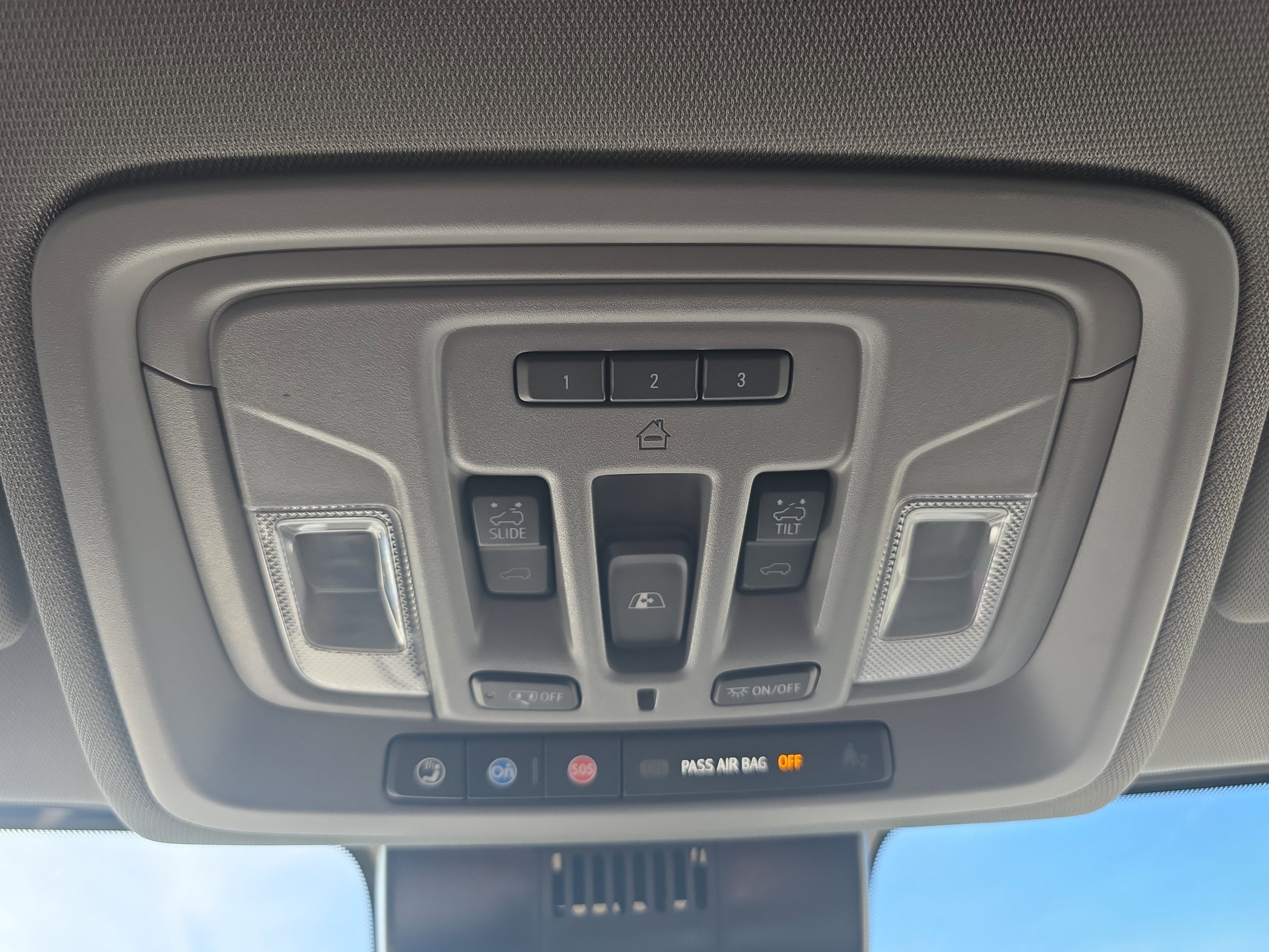 Used 2025 Chevrolet Silverado 3500 LTZ w/ LTZ Plus Package image 37